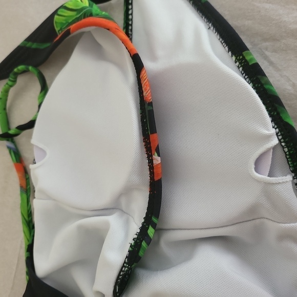 Fashion Nova Black Tropical Print Deep Plunge High Cut One Piece Swimsuit Size S - Picture 3 of 6